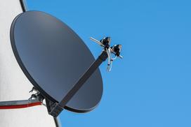 Jak ustawić antenę satelitarną? 3 sposoby na szybkie ustawienie talerza