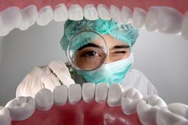 Jak dbać o zęby, aby spowolnić odkładanie kamienia nazębnego?