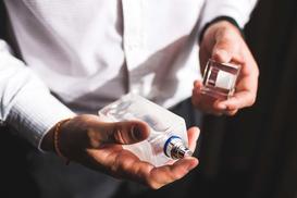 Perfumy męskie, które będą hitem tego lata – te zapachy warto mieć!