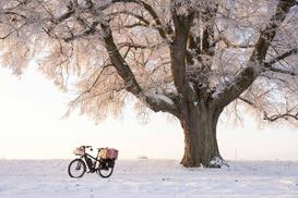 Jak się ubrać na rower jesienią i zimą?
